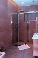 Tchetche Hotel & Restaurant