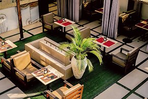 Tchetche Hotel & Restaurant