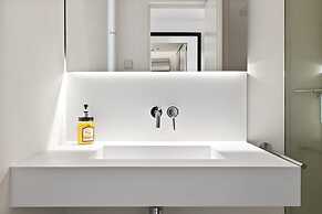 Hillside Flat With Pool in Palo Alto - Ref M49