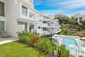 Hillside Flat With Pool in Palo Alto - Ref M49