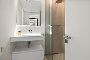 Hillside Flat With Pool in Palo Alto - Ref M49