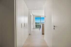 Hillside Flat With Pool in Palo Alto - Ref M49