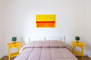 Sunny Panoramic Apartment by Napoliapartments