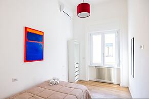 Sunny Panoramic Apartment by Napoliapartments