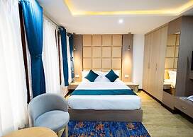 SRK Service Apartment And Hotel