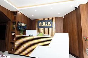 SRK Service Apartment And Hotel