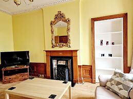 Gardner's Crescent City Apartment