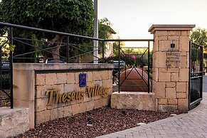 Bright Apartment With Shared Pool in Aphrodite Hills