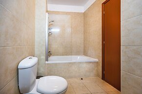 Bright Apartment With Shared Pool in Aphrodite Hills