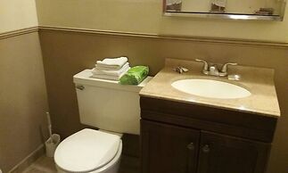 Frontier Motel