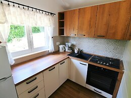 Charming Holiday Home With Terrace and Garden - One Bedroom Holiday Ho