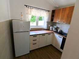 Charming Holiday Home With Terrace and Garden - One Bedroom Holiday Ho