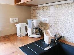 Charming Holiday Home With Terrace and Garden - One Bedroom Holiday Ho