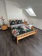 Oak Tree Lane Apartment in Birmingham