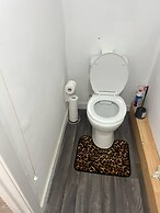 Oak Tree Lane Apartment in Birmingham