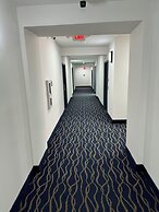 Lakeside Inn & Suites