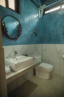 LaFamilia Casa and Suites