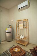 LaFamilia Casa and Suites