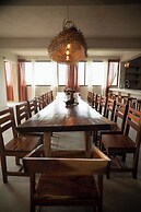 LaFamilia Casa and Suites