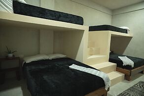 LaFamilia Casa and Suites