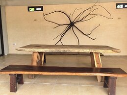 LaFamilia Casa and Suites