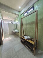 LaFamilia Casa and Suites