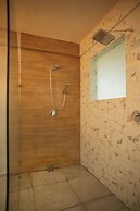 LaFamilia Casa and Suites