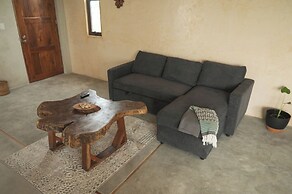 LaFamilia Casa and Suites