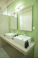 LaFamilia Casa and Suites