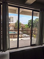 LaFamilia Casa and Suites