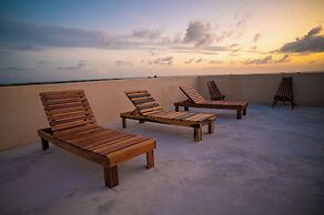 LaFamilia Casa and Suites