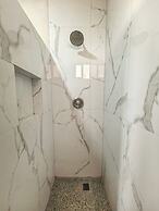 LaFamilia Casa and Suites