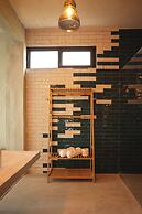 LaFamilia Casa and Suites