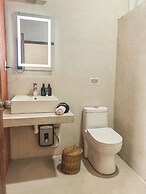 LaFamilia Casa and Suites