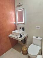 LaFamilia Casa and Suites