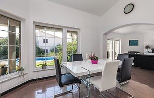 Charming Villa Antonija