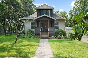 Cherokee Park Family Escape