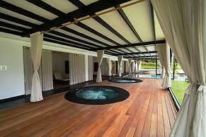 Rustica hoteles URUBAMBA