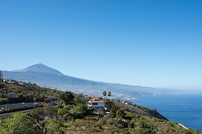 Charming Getaway in El Sauzal Enjoy Comfort Nature and a Private Pool