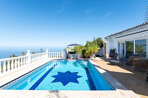 Charming Getaway in El Sauzal Enjoy Comfort Nature and a Private Pool
