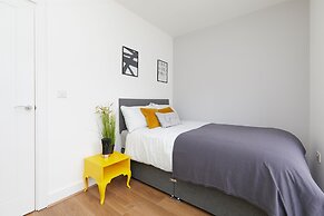 Derby City 3 Bed House- Roof Terrace