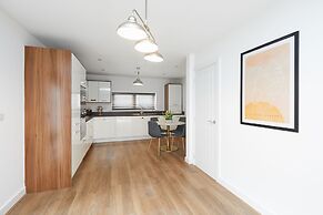 Derby City 3 Bed House- Roof Terrace