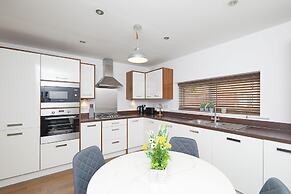 Derby City 3 Bed House- Roof Terrace