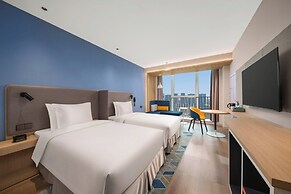 Holiday Inn Express Taizhou Toumen Port by IHG