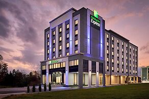 Holiday Inn Express Hamilton Upper James by IHG