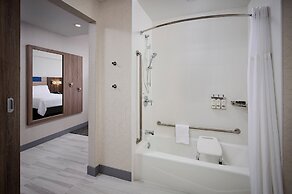 Holiday Inn Express Hamilton Upper James by IHG