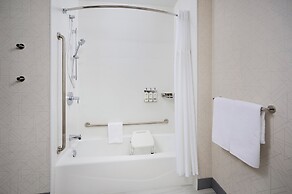 Holiday Inn Express Hamilton Upper James by IHG