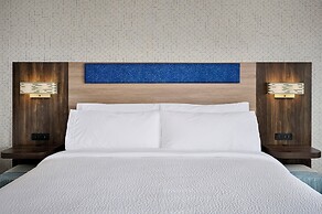 Holiday Inn Express Hamilton Upper James by IHG