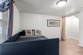 Oasis w Huge Pool & BBQ Patio