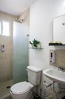 Poliforum Modern 2BR Modern Apartment